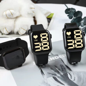 2021 Nové chytré hodinky Muži Ženy Celoplošný dotykový displej Sportovní Fitness hodinky IP67 Swim Waterproof Rate Square Smartwatch