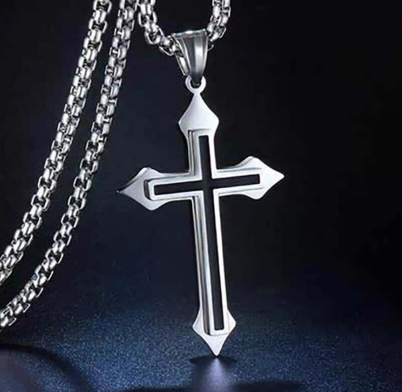 Černá Bílá Dvoubarevný kovový křížový náhrdelník s přívěskem pro muže Ženy Neformální módní Amulet Šperky Dárek k narozeninám