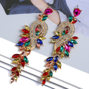 Designové visací náušnice pro ženy Dívka luxusní Elegantní kovové duté řetízkové lístky Křišťálový přívěsek Brincos Šperky Doplňky do uší