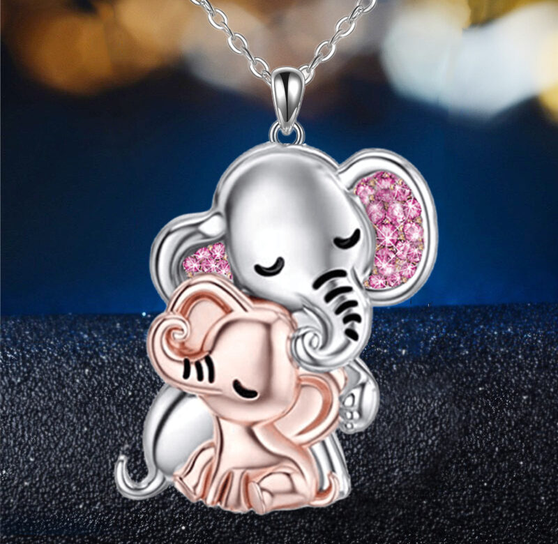 Glamour Cute Mother Child Elephant Hug Women’s Necklace Fashion Pink Zircon Animal Grandmother Girl Jewelry Accessories Gifts
