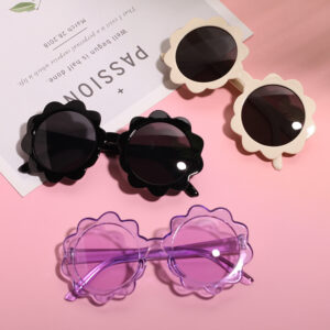 Nové dětské sluneční brýle ve tvaru květu Dívčí módní brýle Sluneční brýle UV400 ve tvaru květiny Letní plážové brýle