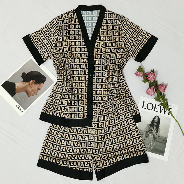 Letní dámská sada pyžama Luxusní křivky Potisk Výstřih do V Krátké Ležérní Domácí oblečení z umělého hedvábí 2ks Noční košile Femme