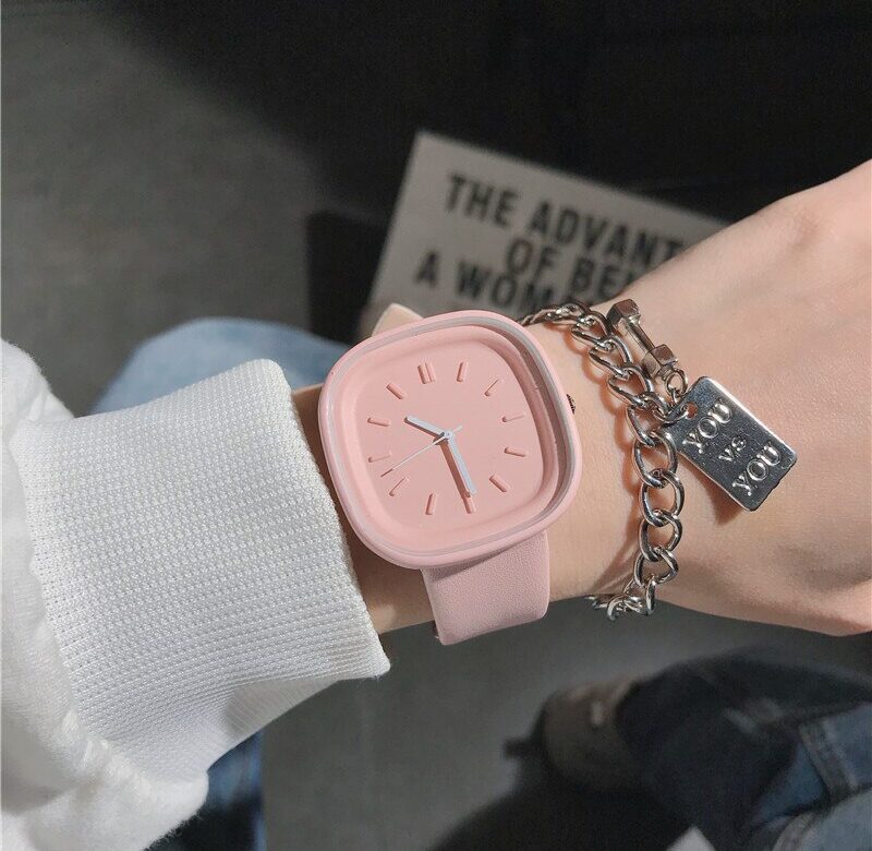 Dámské hodinky Značka Sportovní styl Móda Dámské hodinky Kožené hodinky Ženy Dívčí Dámské Quartz náramkové hodinky Montre Femme
