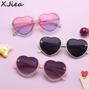 XJiea Luxusní značka Heart Shape Dětské sluneční brýle Módní návrhář Bee Dětské Sluneční brýle Letní Outdoor Kluci Dívčí Doplněk