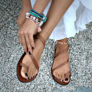 Nové letní sandály Ženy Plochá tanga Žena Úzký pás Žabky Nazouváky Dámské Plážové Boty Dámské Módní sandály