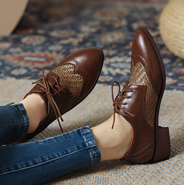 EAGSITY Retro hnědé oxfordské boty dámské ležérní brogue pravá kůže čtvercový podpatek šněrovací špičaté boty derby britský styl