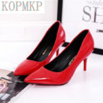 Žhavý prodej Dámské Boty Lodičky se špičatou špičkou Lakovaná kůže Šaty Červené 8CM Vysoké podpatky Boty na lodičky Shadow Svatební boty Zapatos Mujer