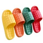 Dámské vnitřní domácí pantofle léto měkké pohodlné protiskluzové žabky přezůvky do vany pár rodinné ploché boty hotelové sandály